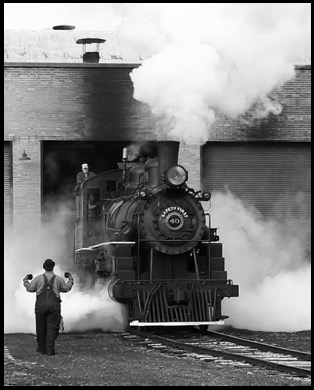 1-24-engine 40 coming out of engine house